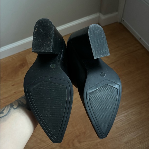 Black Steve Madden booties - Picture 6 of 6